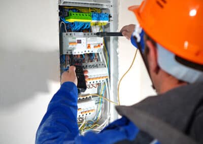 impianti-elettrici-industriali-e-per-casa-e-cantieri-parma