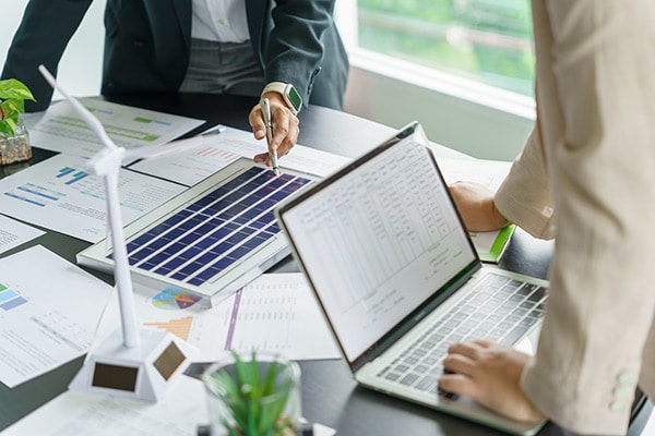 messa-in-posa-di-cavi-per-stabilimenti-produttivi